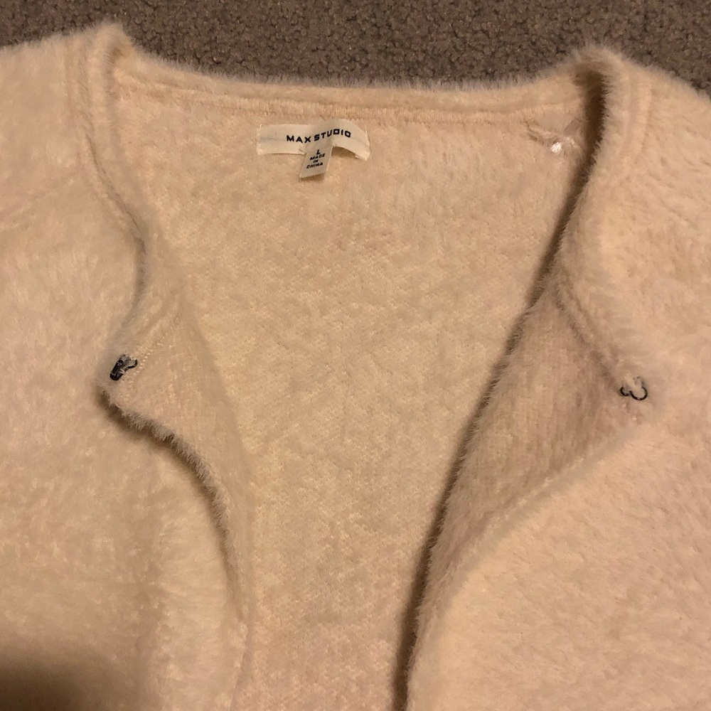 Max Studio Sweater - Picture 9 of 10